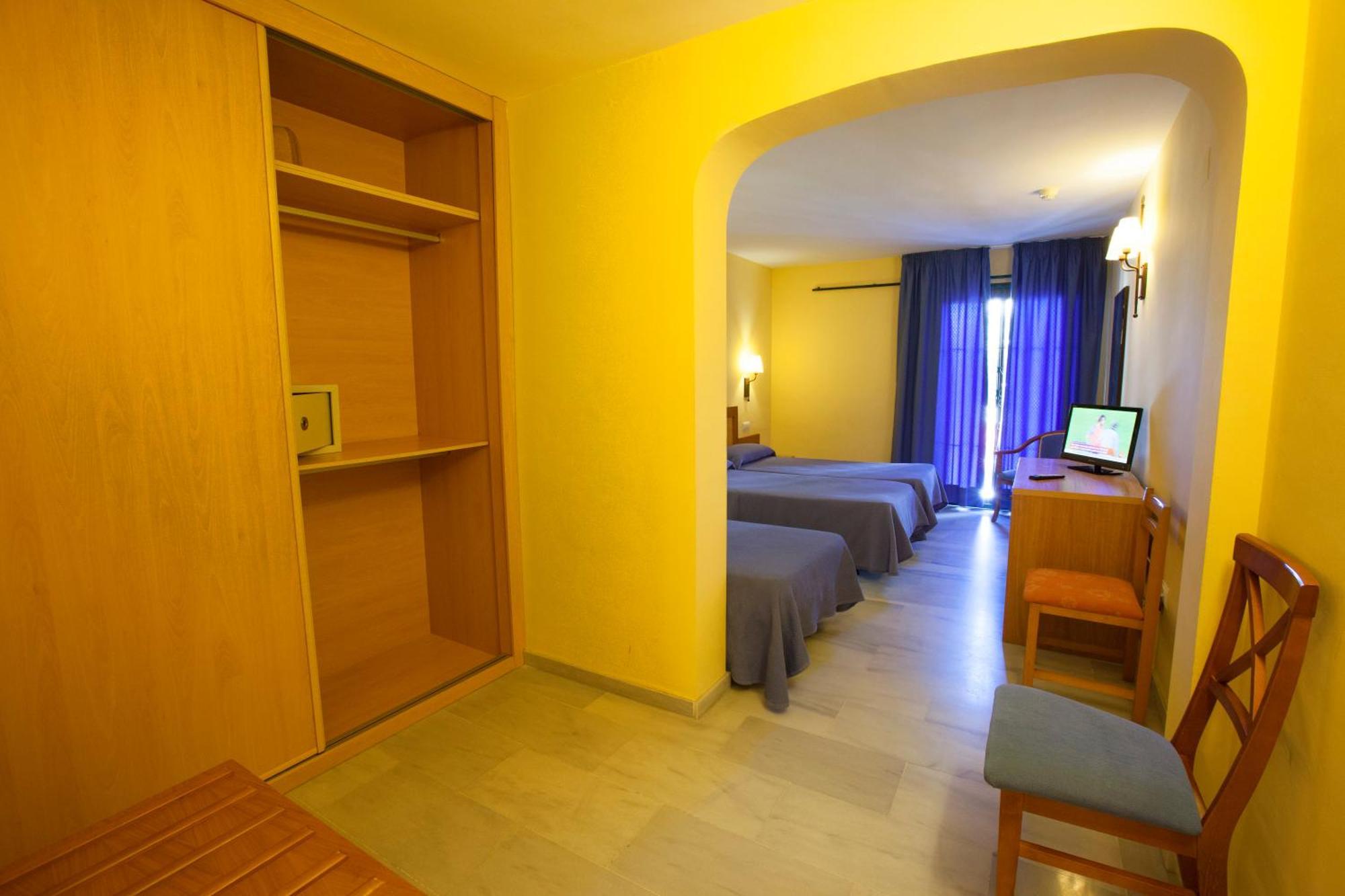 Hotel Carmen Almuñécar by Bossh Hotels Habitación foto